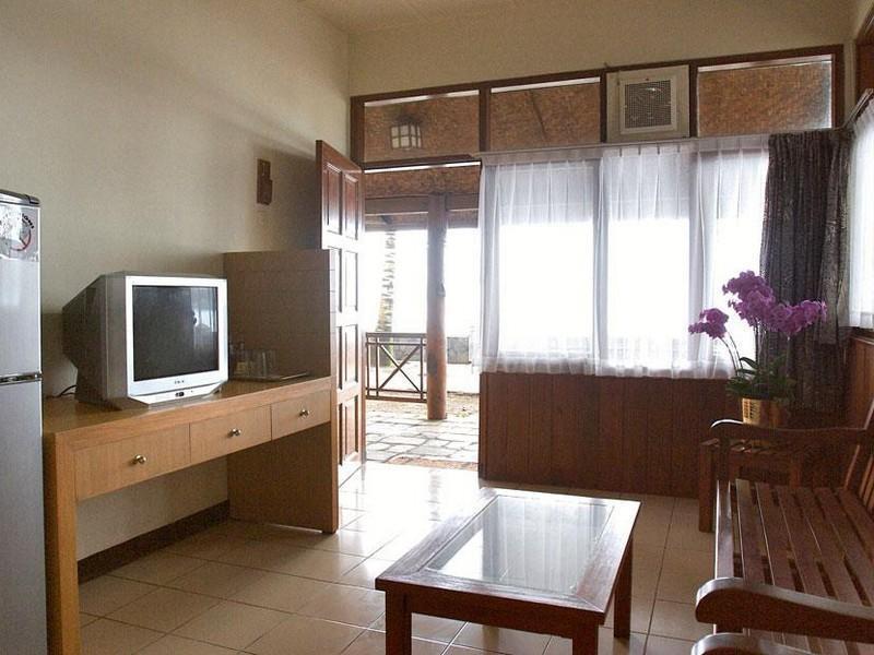 Pantai Indah Resort Hotel Barat Pangandaran Exterior photo