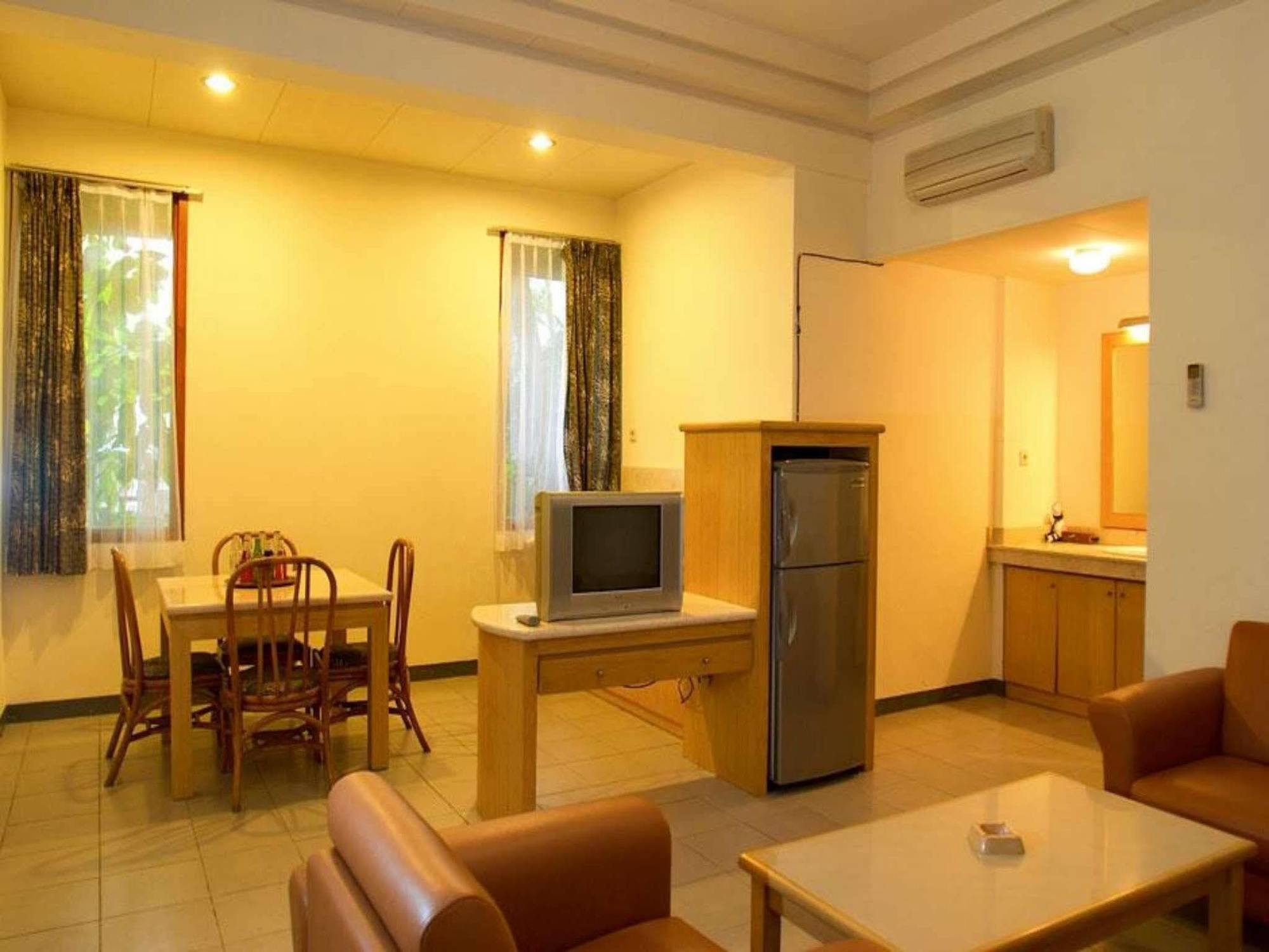 Pantai Indah Resort Hotel Barat Pangandaran Exterior photo